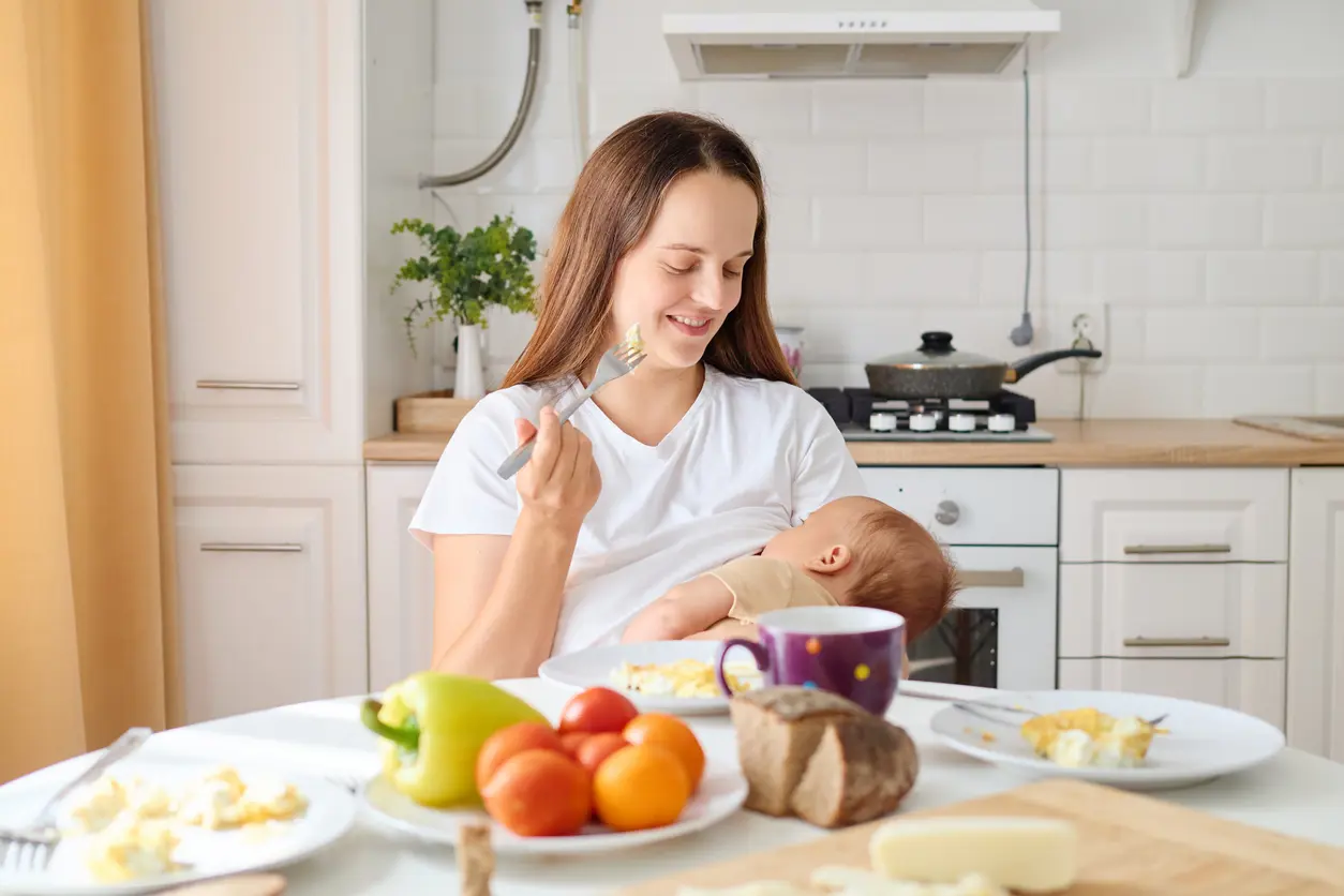 Breastfeeding Diet: Foods to Eat and Avoid to Support Milk Supply